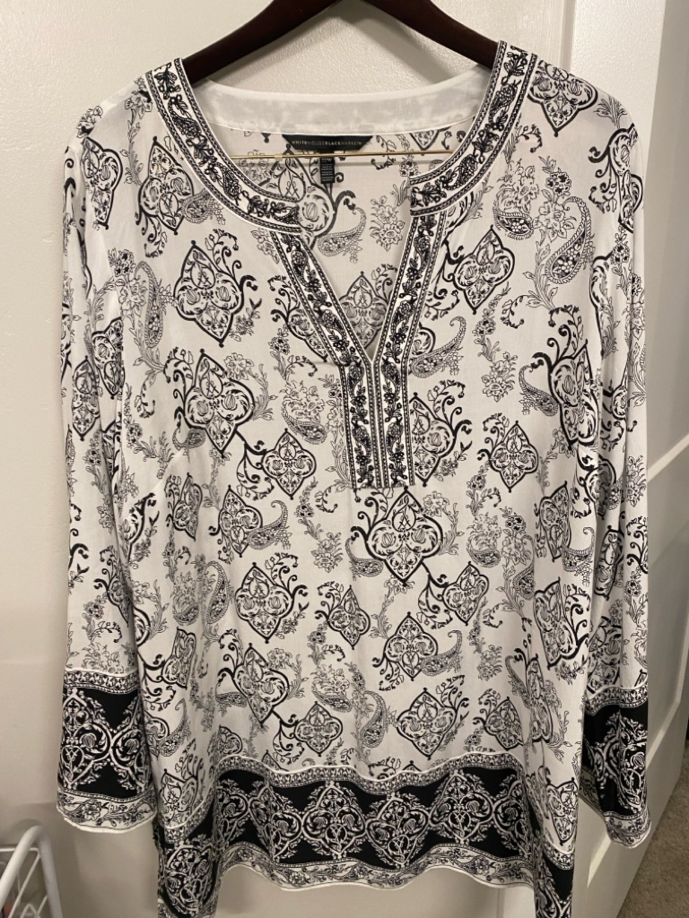White House Black Market Black and White Paisley-Print Tunic